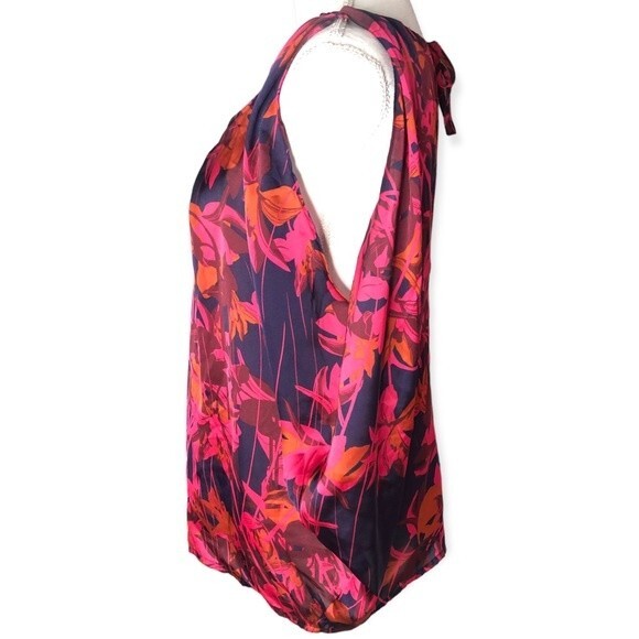 H&M Sleeveless Rio Floral Satin Blouse - Picture 2 of 5